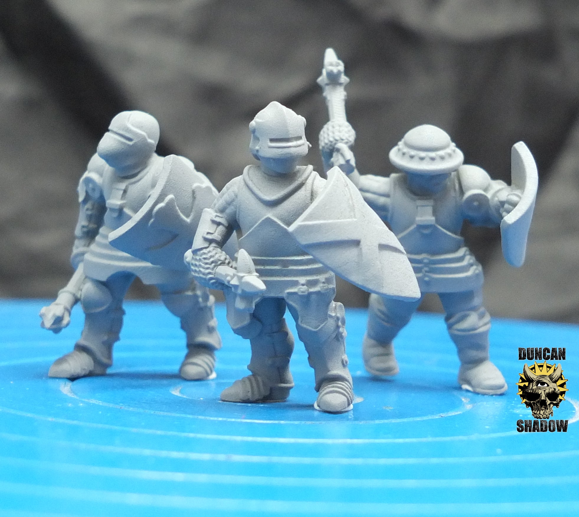 Martillos y escudos para hombres de armas | Sombra de Duncan | Compatible con Dragones y Mazmorras y Pathfinder