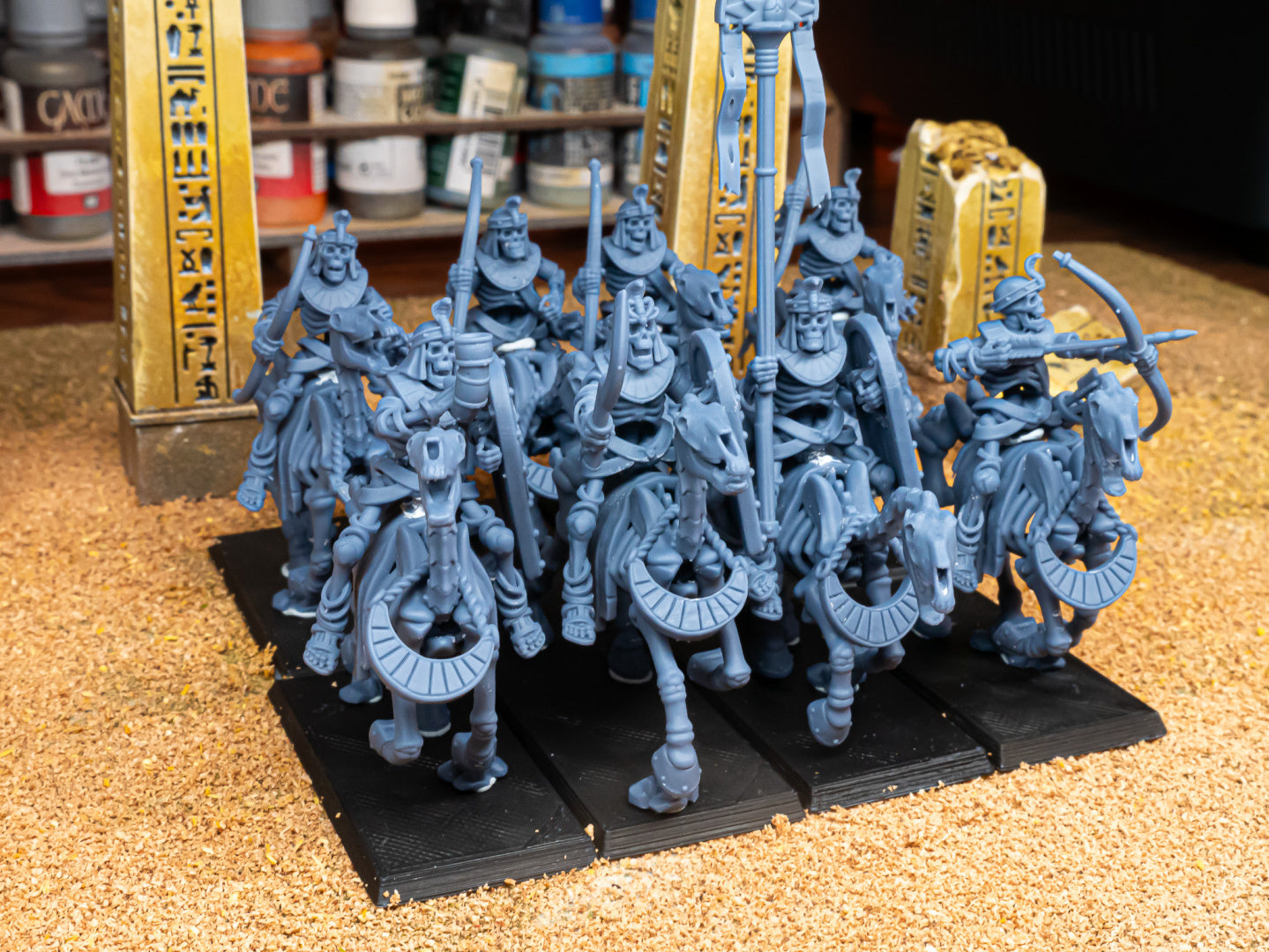 Antike Skelettkavallerie mit Bogen (x8) – Ewige Dynastien | Highlands Miniatures