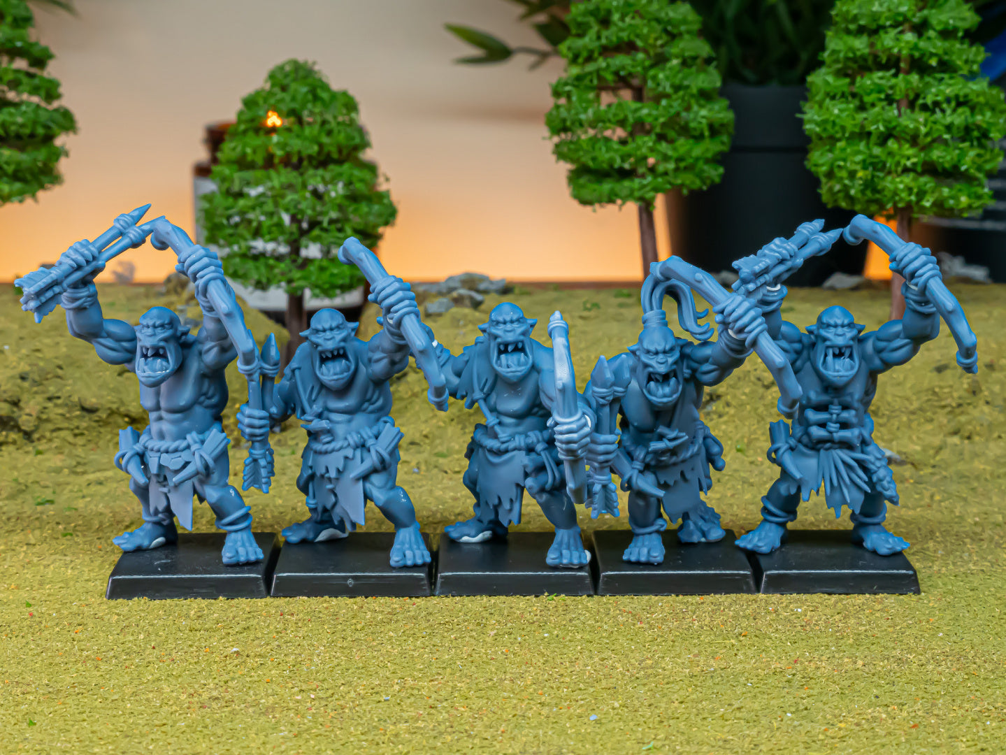 Orcos de cuevas salvajes (x15) - Tribus de orcos y goblins | Highlands Miniatures