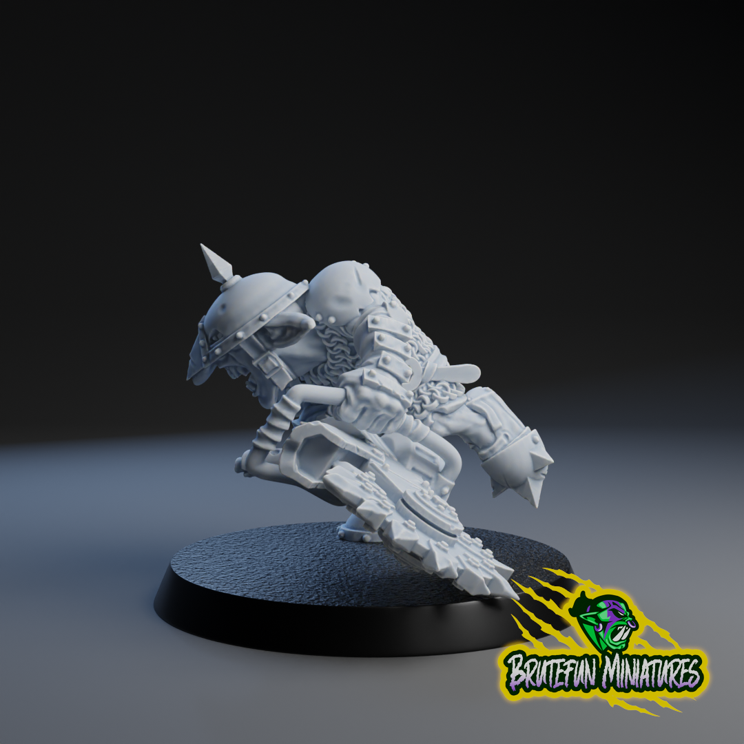 Goblin Chainsaw Loony - Goblin Star Player - Fantasy Football - Brutefun Miniatures