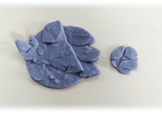 Frozen Wasteland Bases | 25mm | 32mm | 40mm | Txarli Factory | Magnetizable Scenic Textured Round