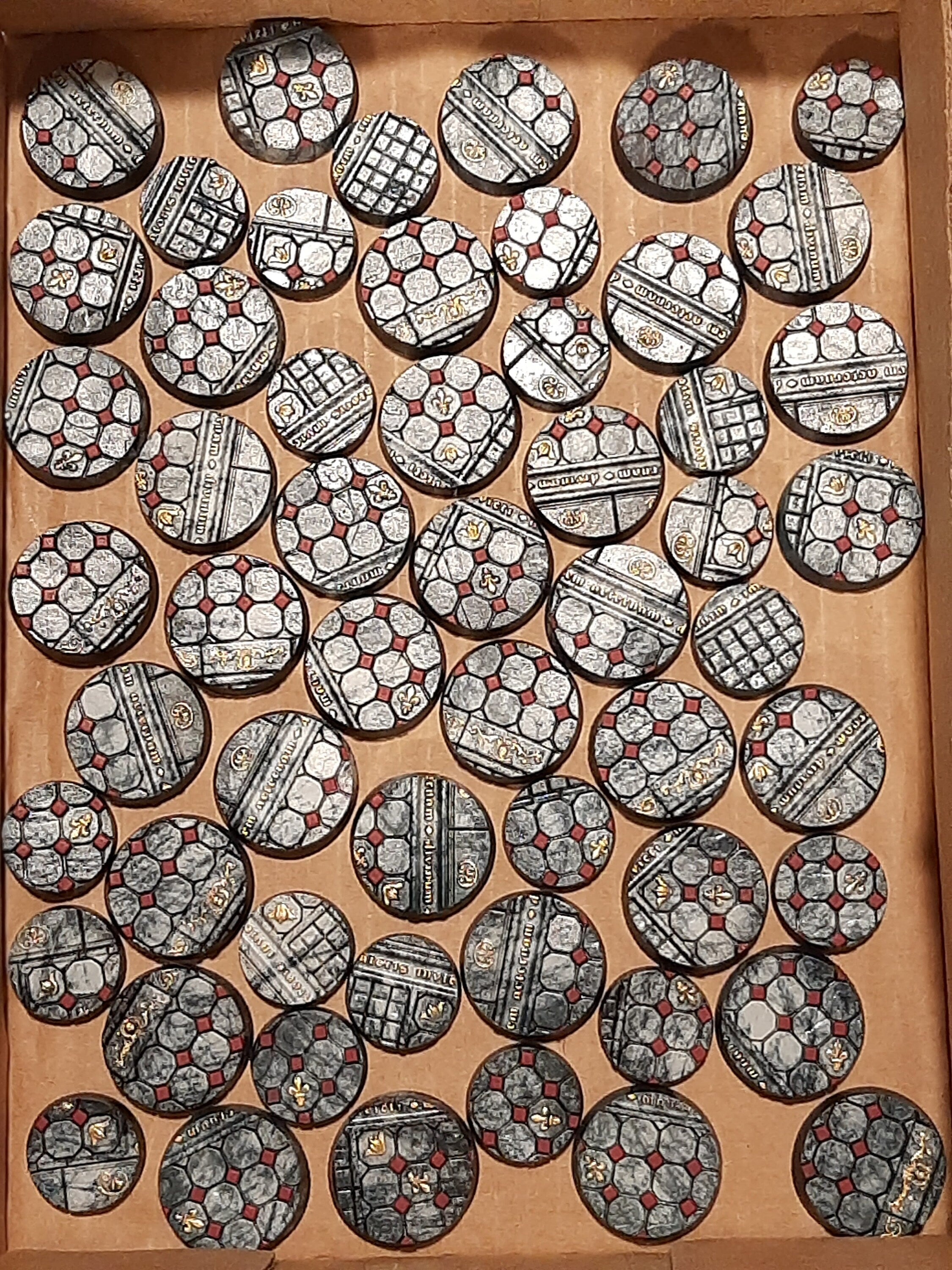 Royal Palace Bases | 25mm | 32mm | 40mm | Txarli Factory | Magnetizable Scenic Textured Round