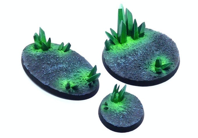 Crystal Xenos Bases | 25mm | 32mm | 40mm | Txarli Factory | Magnetizable Scenic Textured Round